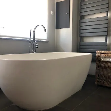 Villa Feel@home